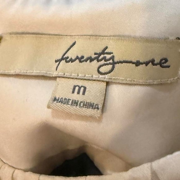 Coquette Strapless Prom Dress - Picture 3 of 3